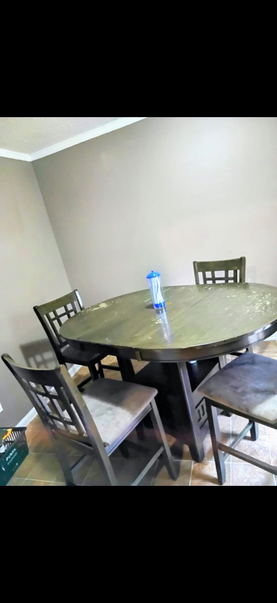 Dinning Table 