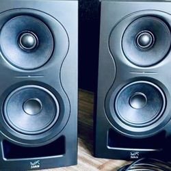 Kali Audio IN - 5 MK 2 - free Studio monitor stands