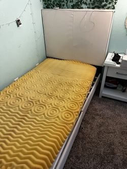 White Faux Leather Twin Bed With Mattress 