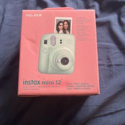 Instax Mini 12 Polaroid Camera