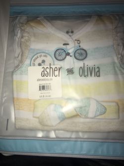 Baby bow and matching clothing