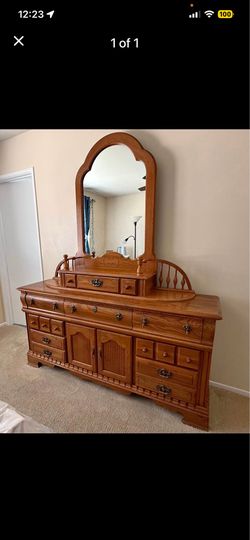 Closet/ Drawer