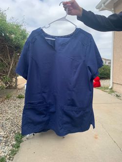 Scrub top(XL)and bottoms(XL)