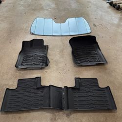 Floor Mats And Sunshield For 2019 Jeep Grand Cherokee
