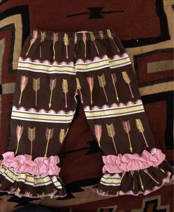 Pink Brown Arrow Ruffled pants L Toddler