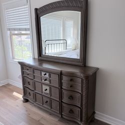 Night Stands, Dressers, Mirror