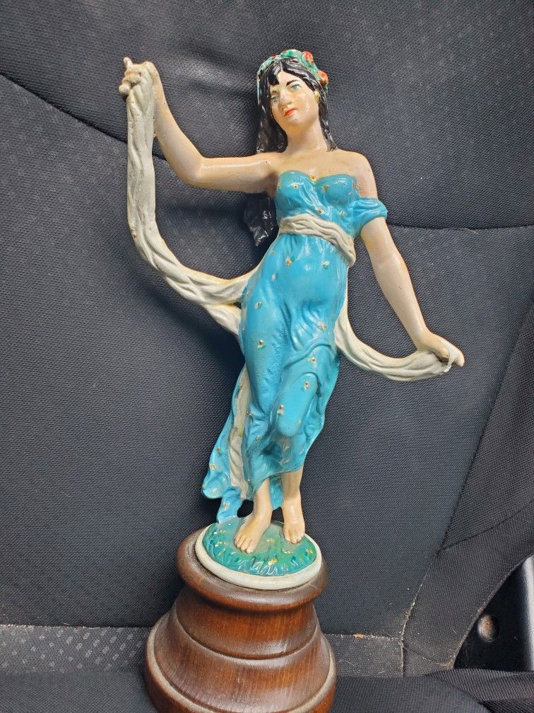 Statue Vintage
