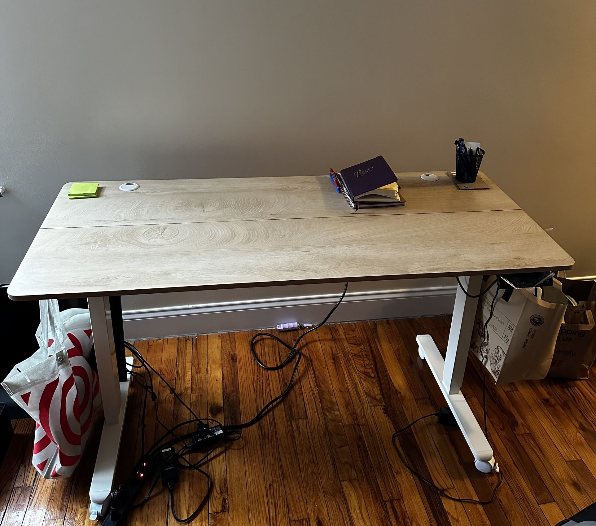 55” Adjustable Height Desk With Wheels