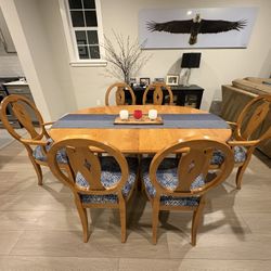 Ethan Allen Dining Set With Six Chairs