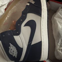 AJ 1 George Town 