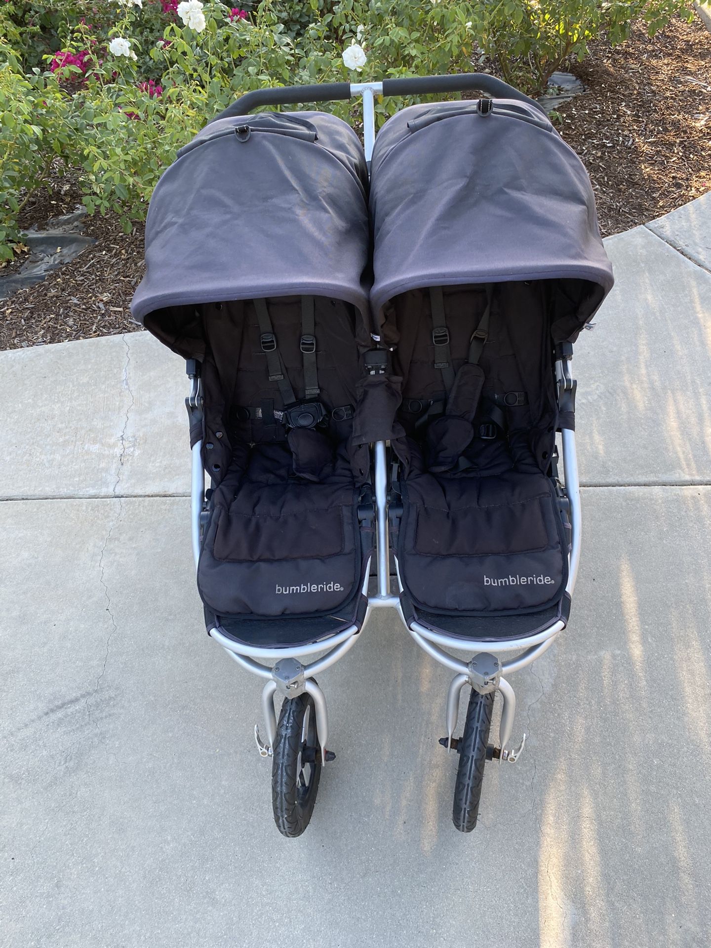 Bumbleride indie twin stroller -black