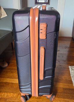 Hard Shell Carry-on Luggage