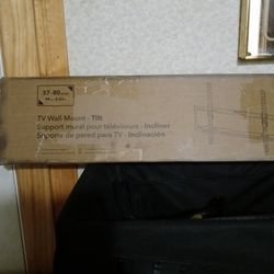 TV mount