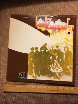 Led Zeppelin II. Vinyl record album 1969