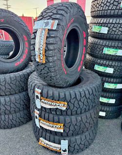 Vendo 37/12.50/R17 las 4 llantas instaladas y balance gratis por $870
