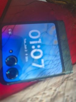 Motorola razr 2024
