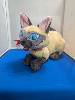 Siamese cat from Lady and the tramp Disney brand