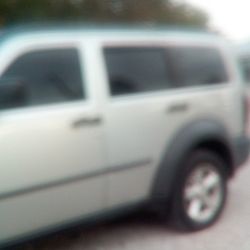  2007 DODGE NITRO SILVER BLACK TINT