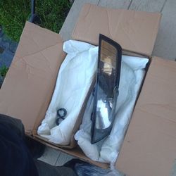 Ford Mustang 2004 Passenger Headlight Tinted (FREE)