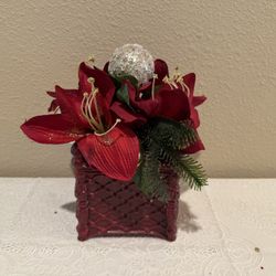Christmas Flower Vase Arrangement 