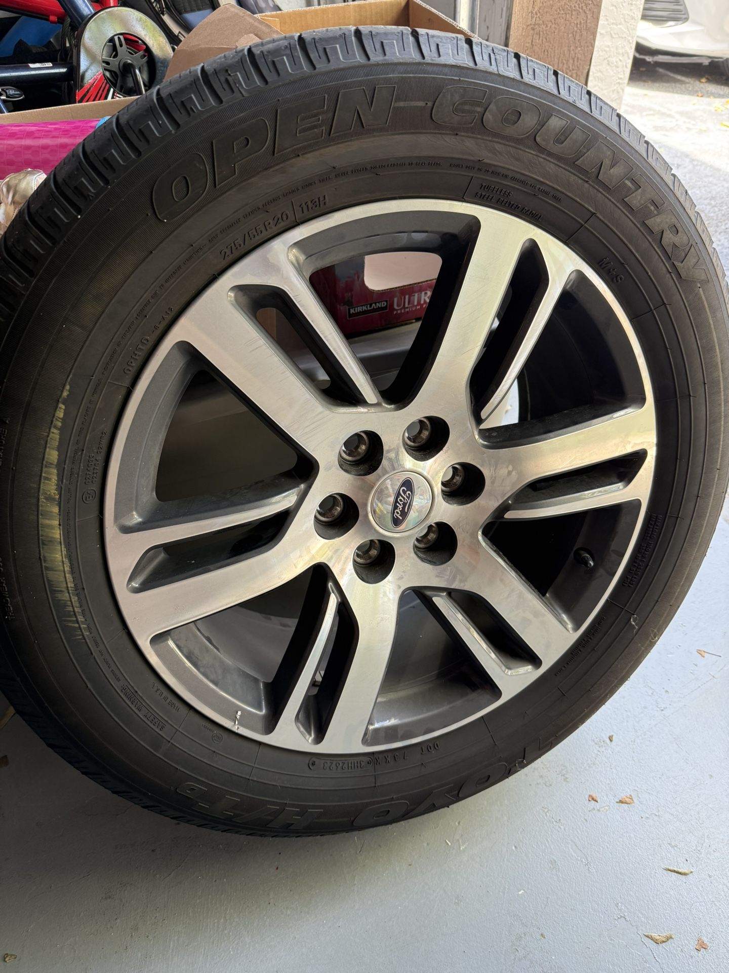1 Rim From Ford Expedition