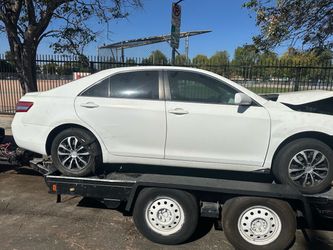 Toyota Camry full part out
