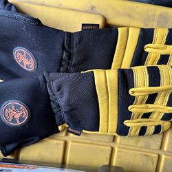 Klein  work gloves size large $25