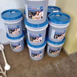 Laundry detergente oxy