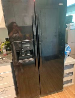 Refridgerator works
