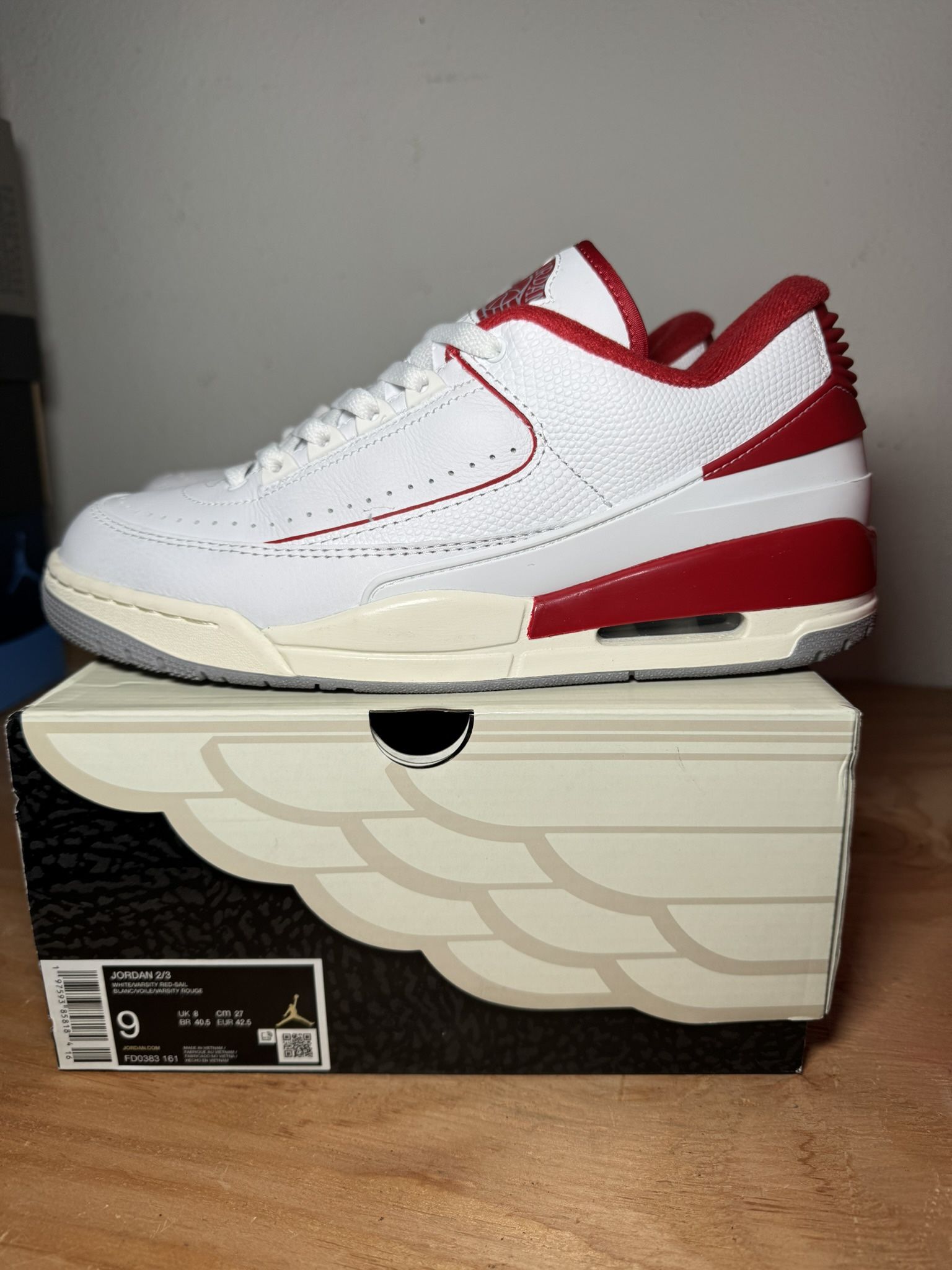 Jordan 2/3 Size 9