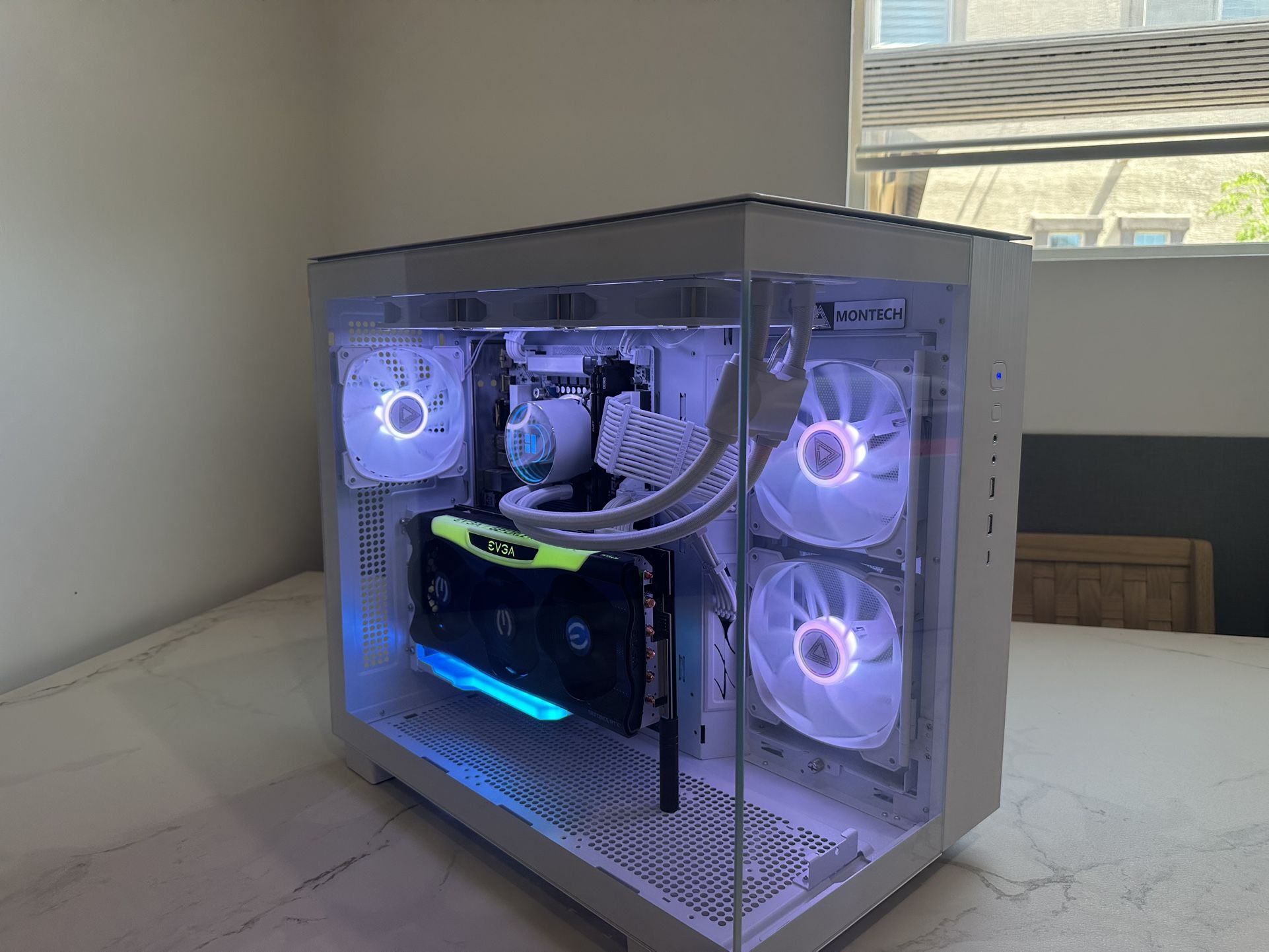 Gaming computer i7-12700KF + EVGA 3070 Ftw3 Ultra