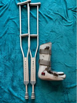 Boot & Crutches