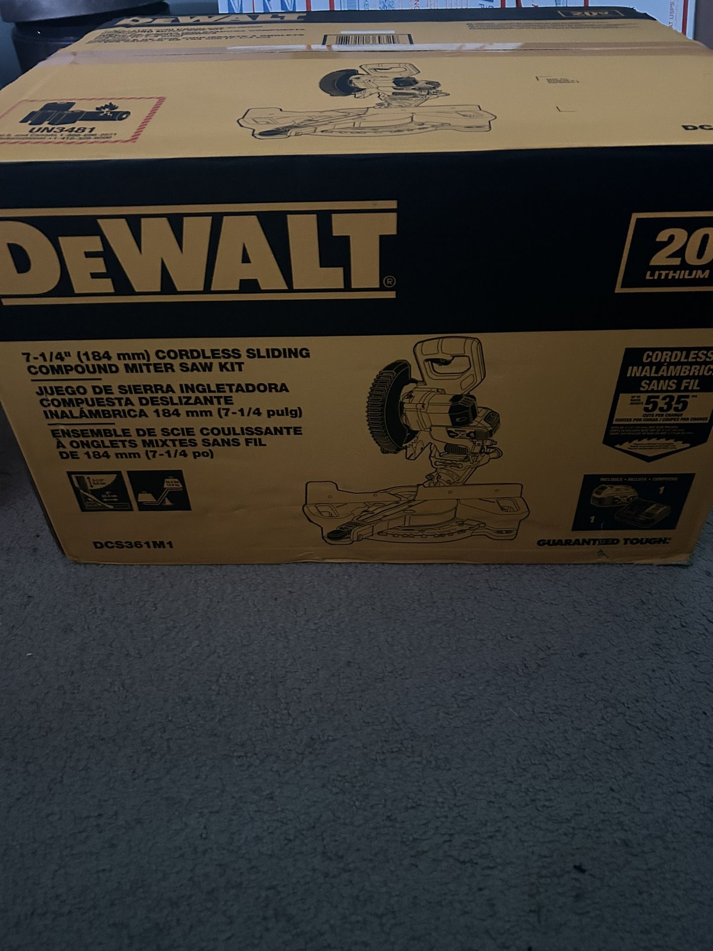 NEW DEWALT DCS361M1 20V MAX Cordless 7 1/4 in. Sliding Miter Saw Kit (4 Ah)