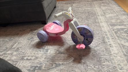 Minnie Mouse Toddler trike