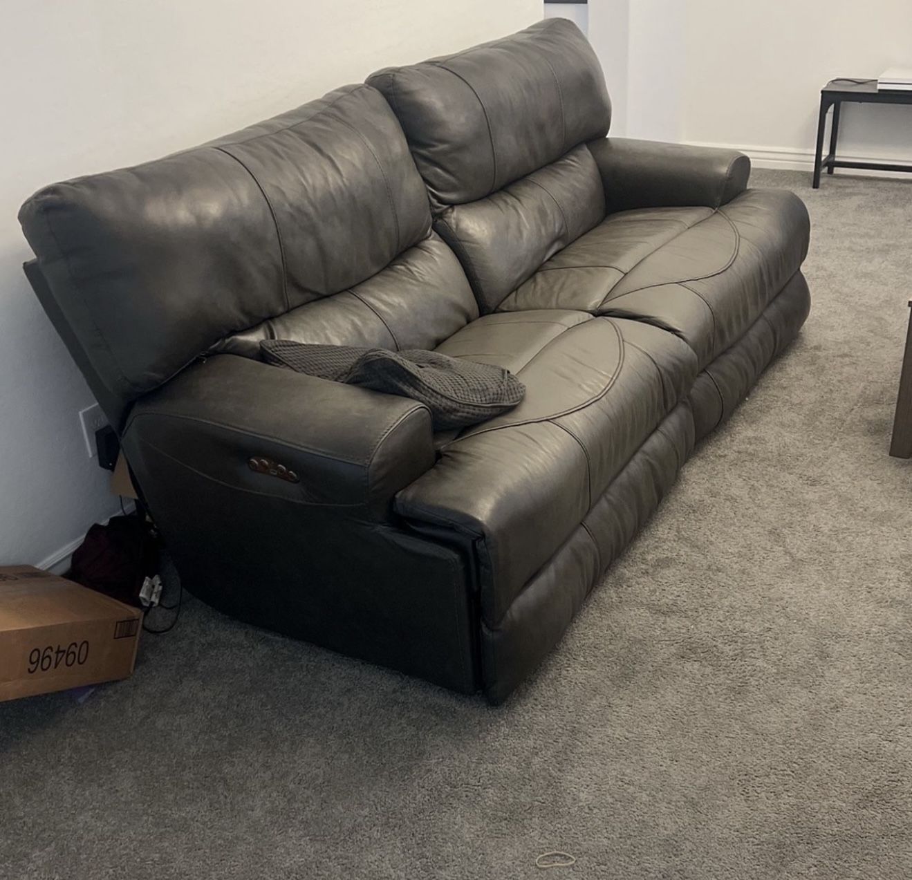 Electric Reclining Couch