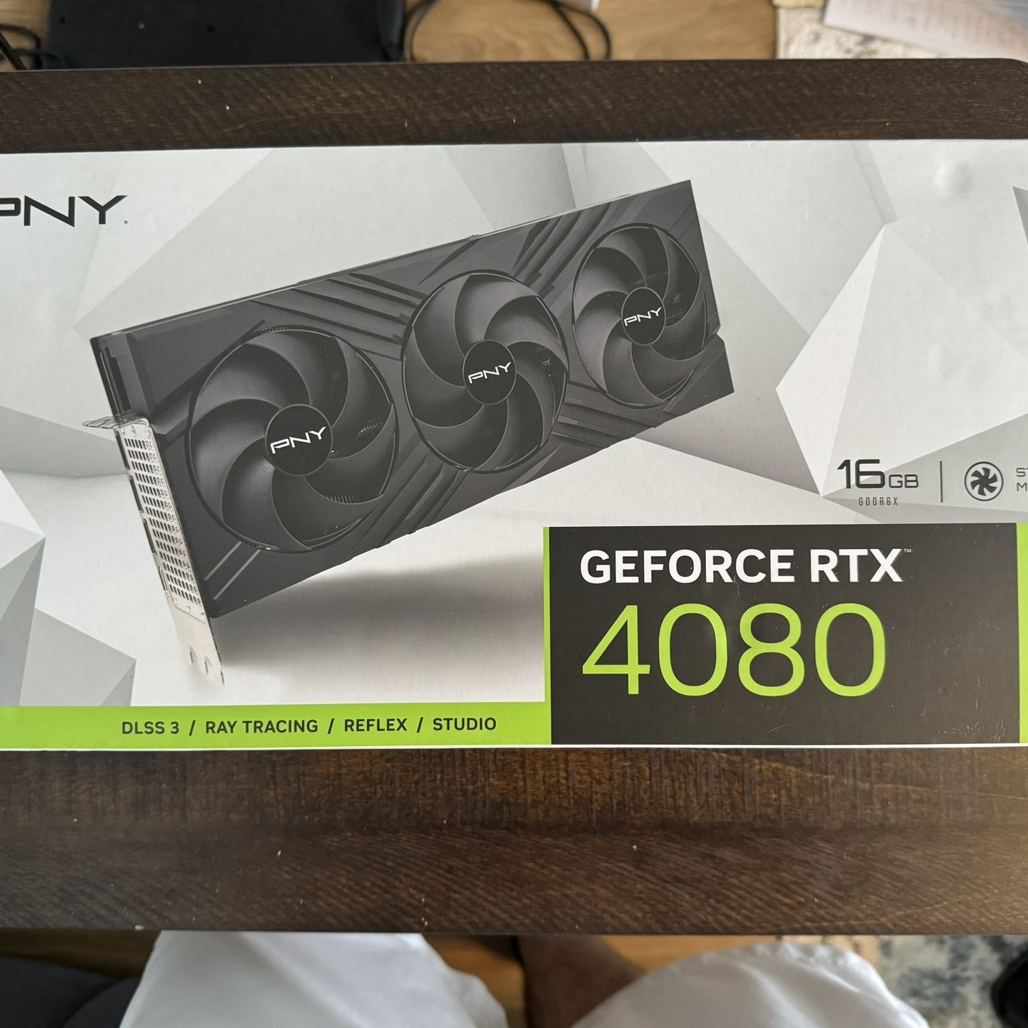 PNY GeForce RTX 4080 VERTO