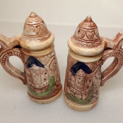 VTG German Style Beer Stein Salt And Pepper Shaker Set Ceramic Heart And Flowers 
