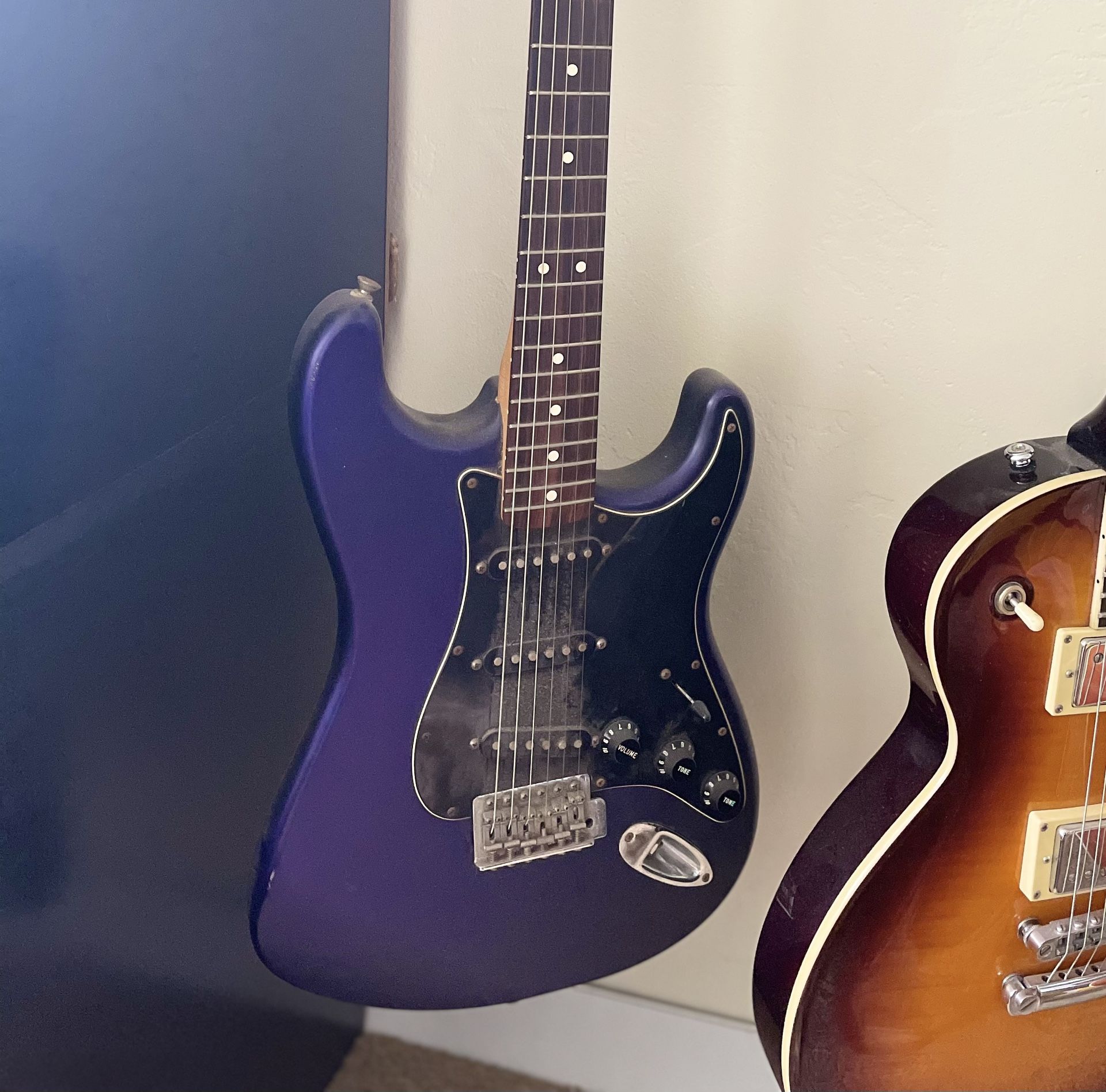 SSS MIM 2005 Fender Stratocaster In Rare Purple
