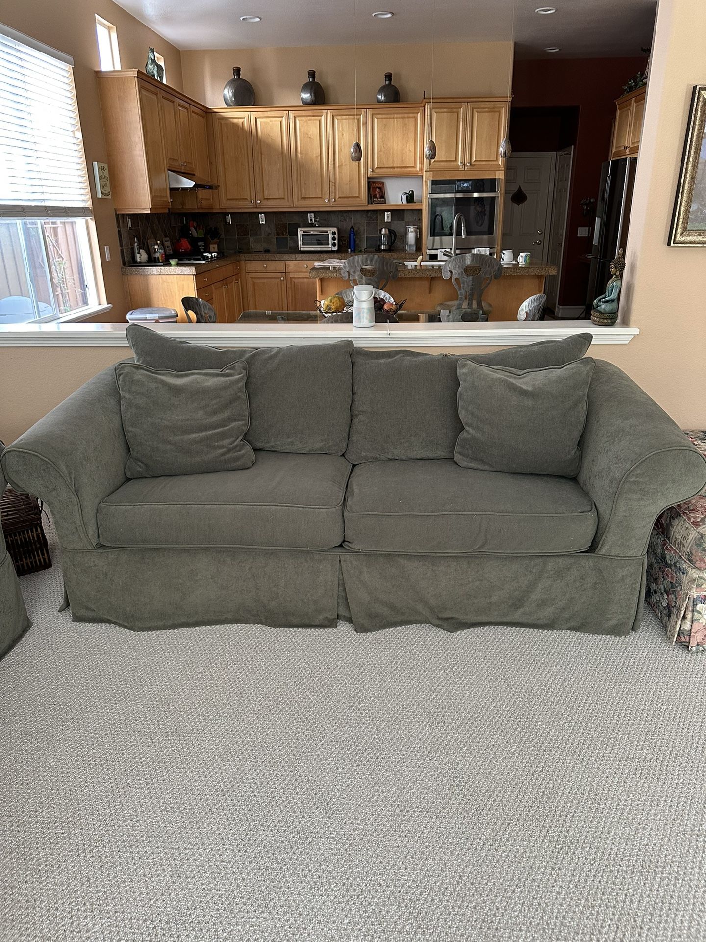 Free Sofa And Love Seat