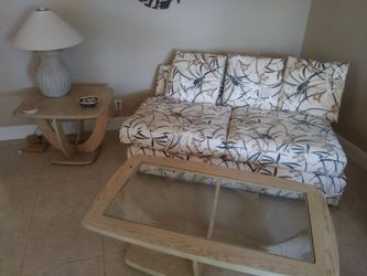 Loveseat palm leaf fabric 3 vintage new light wood and glass tables and wicker lamp and shade