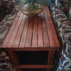100% Wood Furniture 