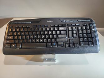 Logitech Wireless Keyboard full-size size standard English black