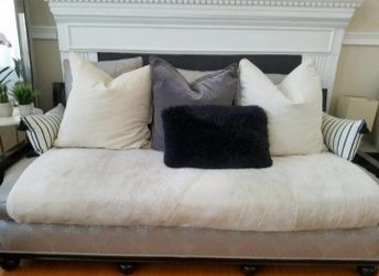 EXCELLENT CONDITION Ballard EXTREME HEAVY SOLID WOOD Santee Sofa Couch Sleeper + Pillows INCLUDED 
