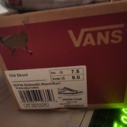 Vans 