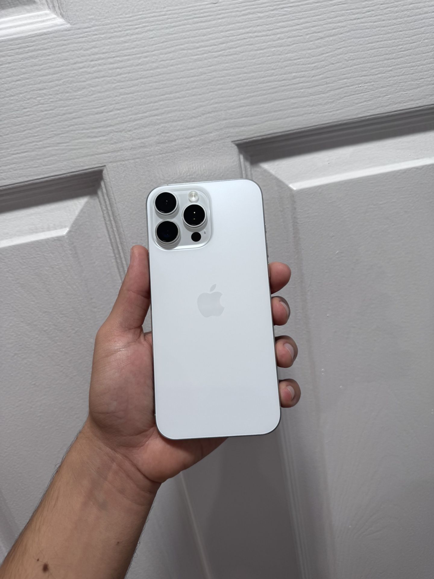 iPhone 16 Pro Max 256gb Unlocked