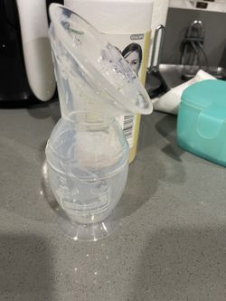 Haaka breastmilk collector 