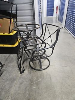 Out Door Table And Chairs