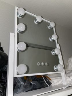 Mini Vanity