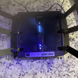 Netgear Nighthawk Tri-band Wi-Fi 5 Router