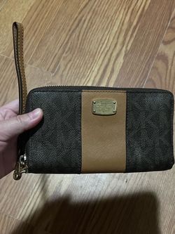 Michael Kors MK Logo Zip Around Leather Wallet Clutch Brown & Gold